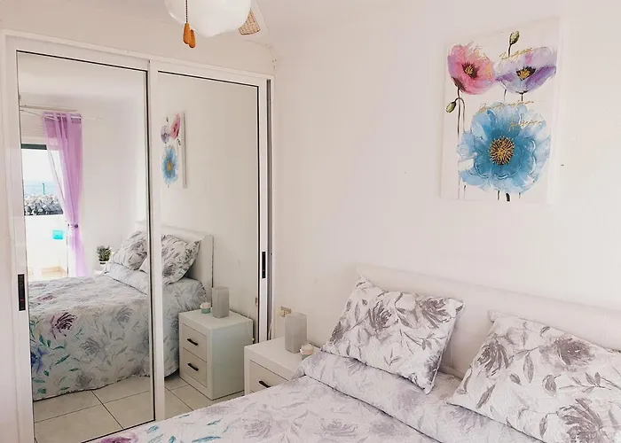 Apartament Azul Window